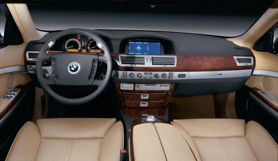  BMW 7-Series 2002 года  (фото 38 из 79)